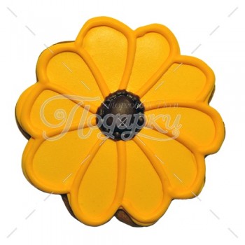 Большой желтый цветок