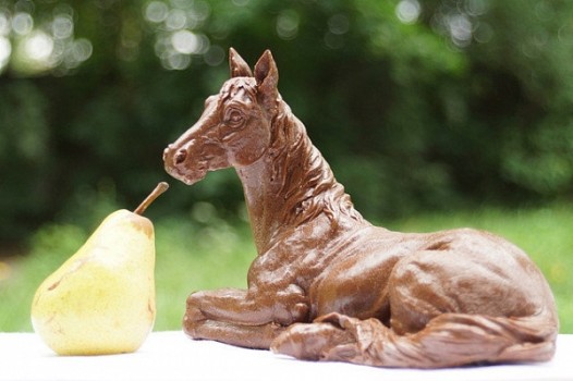 Лошадь шоколадная