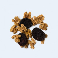 Грецкий орех и чернослив