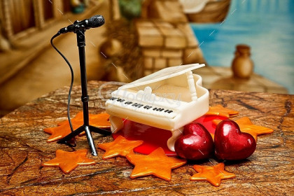 Композиция белый рояль