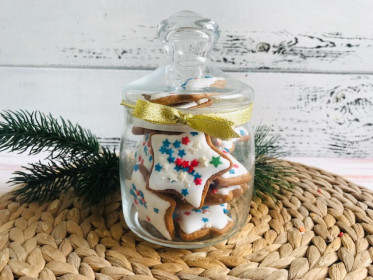 Баночка с новогодними пряниками Баночка с новогодними пряниками