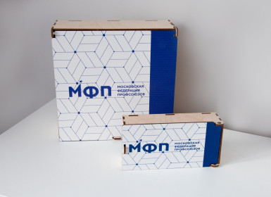 Коробки из фанеры для подарков по индивидуальному дизайну и с логотипом Коробки из фанеры для подарков по индивидуальному дизайну и с логотипом