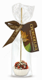 Марципан с клубникой