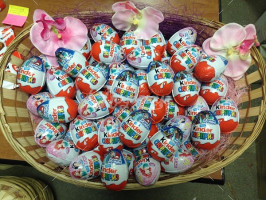 Киндер сюрприз 100 шт