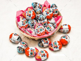 Киндер сюрприз большая