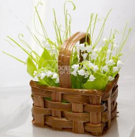 Корзина с ландышами большая
