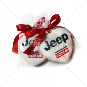 Отдельно печенье с логотипом