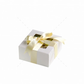 Набор из 4 пирожных макарон